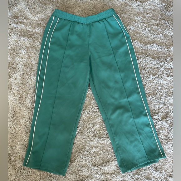 Abercrombie & Fitch SHORT LENGTH Pull On Track Pant - Picture 2 of 4